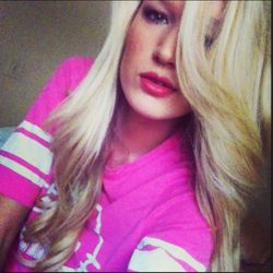 Dekolteli Giyinen Gaziantep Escort Yeşim